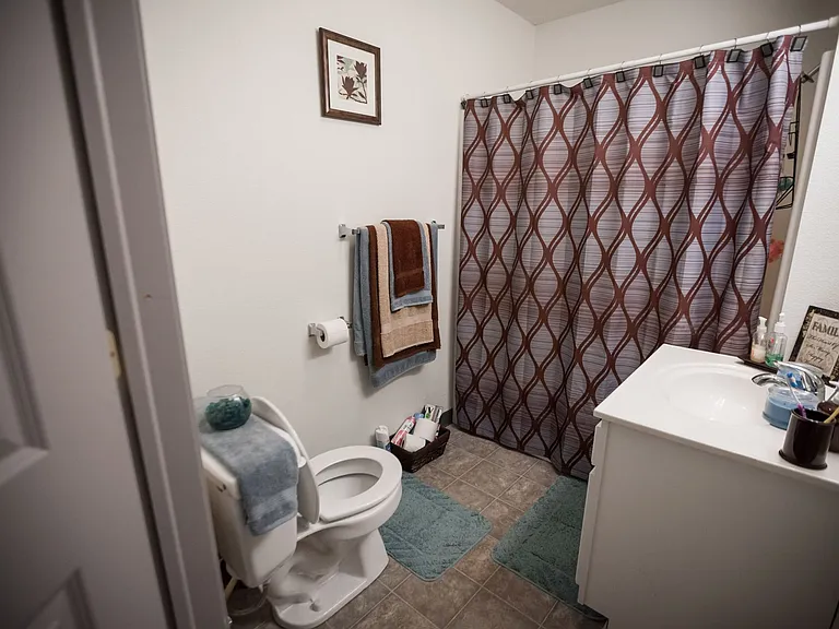 Cross Park Apartments — Photo 5