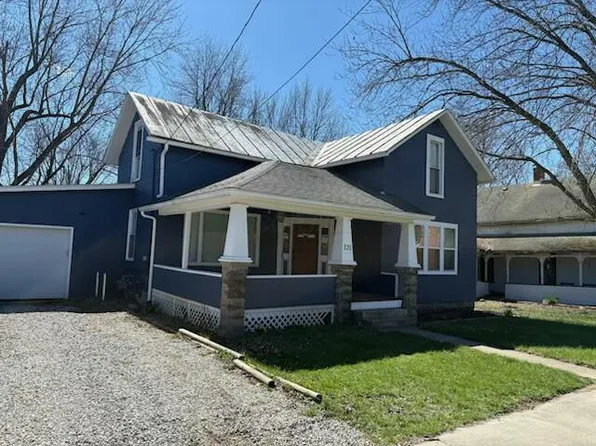 121 W High St, Ashley, OH 43003