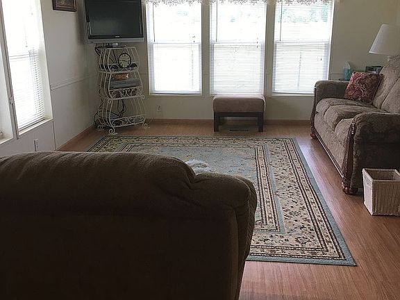 Living Room looking south
