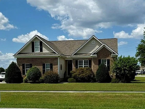 395 Laurie Ellis Rd, Winterville, NC 28590
