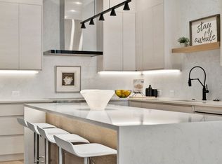 327 Alewife Brook Pkwy #A, Somerville, MA 02144