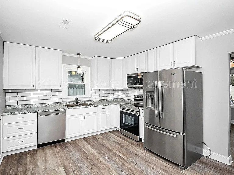604 Westwood Cir — Photo 7