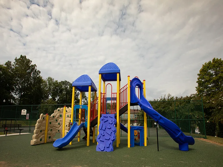 Cromwell Valley Apartments — Photo 35
