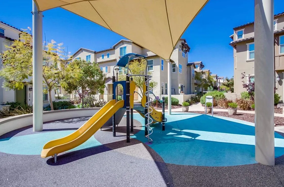 Building Photo - 16481 Veridian Cir