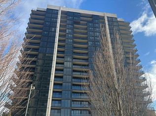 1035 Southdown Rd #1001, Mississauga, ON L5J0A2