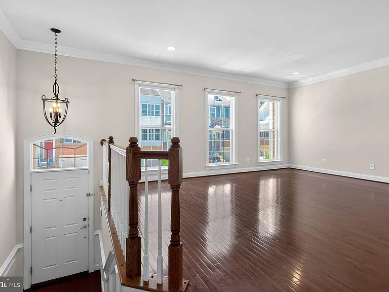 25450 Hopton House Ter — Photo 15