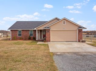 19357 S Coyote Dr, Claremore, OK 74019