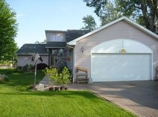 429 River Rd, Bay City, MI 48706