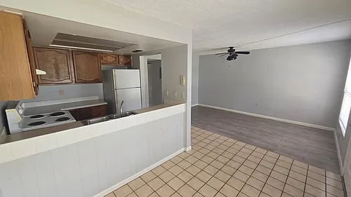 1802 Barton Dr Photo 1