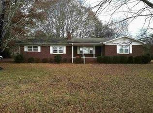 204 Gap Hill Rd, Six mile, SC 29682