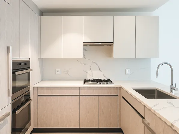 133-27 39th Avenue image 12 of 19