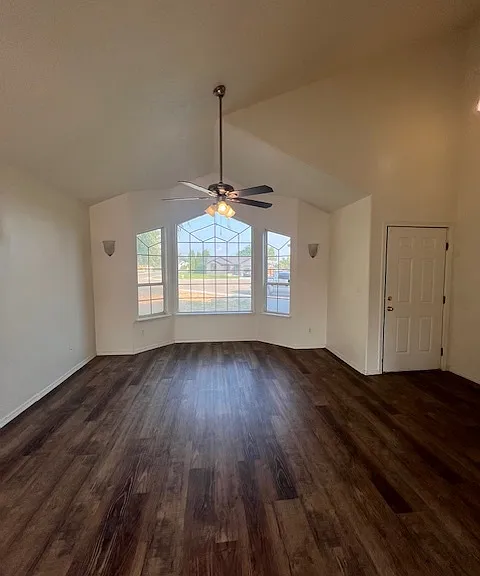409 Meadowbrook Pl — Photo 10