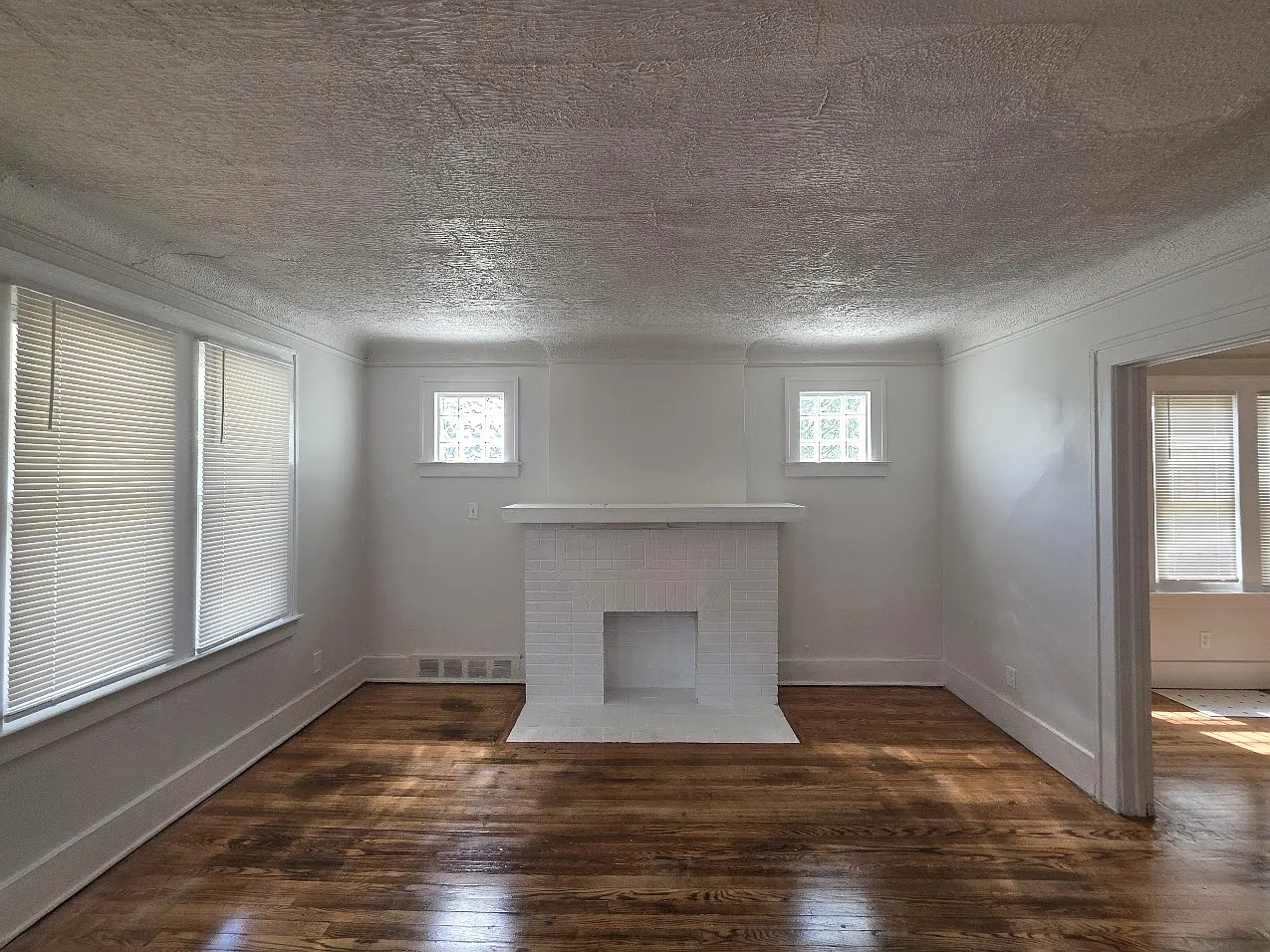 5276 Maryland Street - 1 — Photo 4