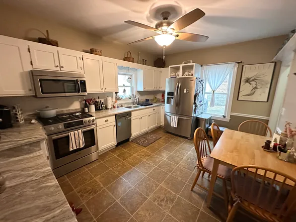 66-68 Maple St #66, Stoneham, MA 02180