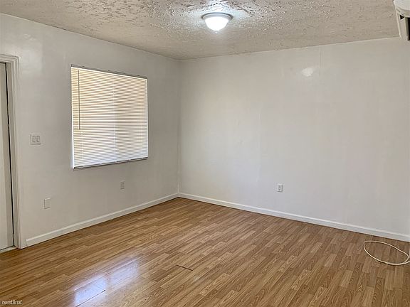 4th image of 651 NE 86th St #13077145