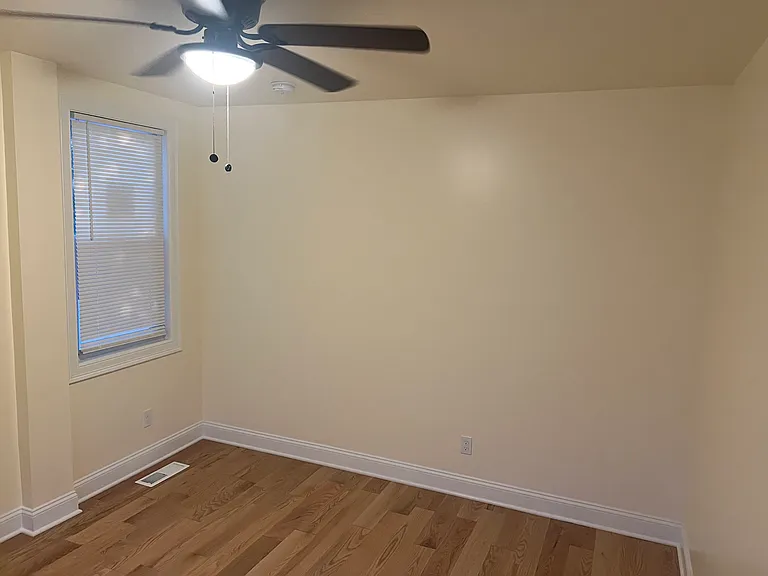 720 Main St — Photo 16