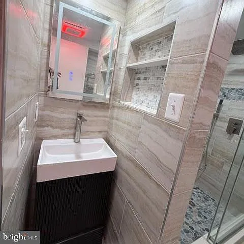 14934 Lady Madonna Ct — Photo 25
