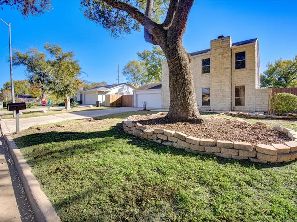 13907 Piping Rock Ln, Houston, TX 77077