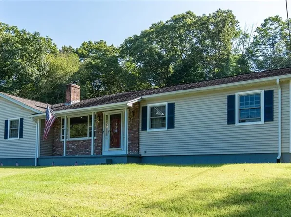 92 New Rd, Moosup, CT 06354