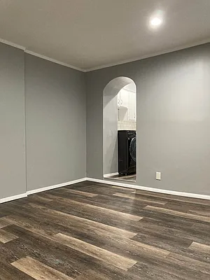 Rented by Bond New York | media 35