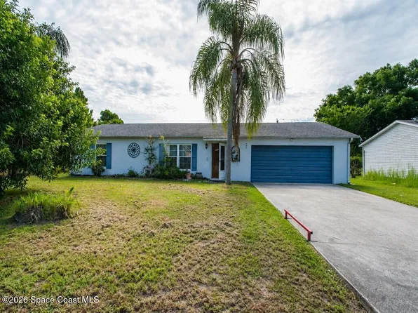 689 Caballero Ave SE, Palm Bay, FL 32909
