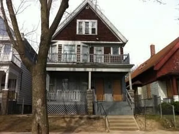 2425 N 38th St, Milwaukee, WI 53210