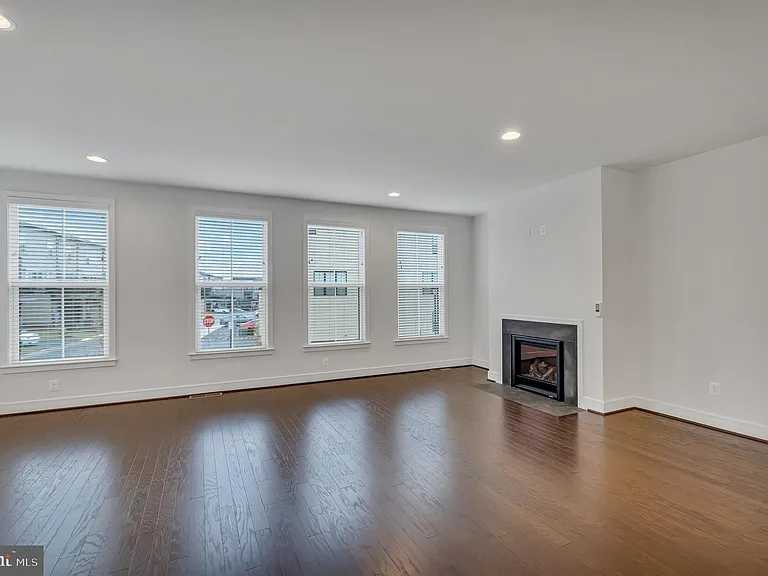 42281 Belgrave Gardens Ter — Photo 18
