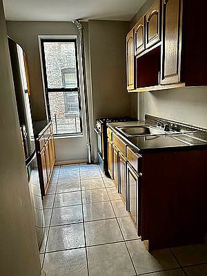 1st image of 122 E 103rd St APT 12