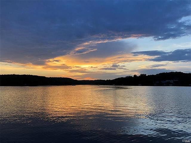 1st image of 21 S Lake Dr
