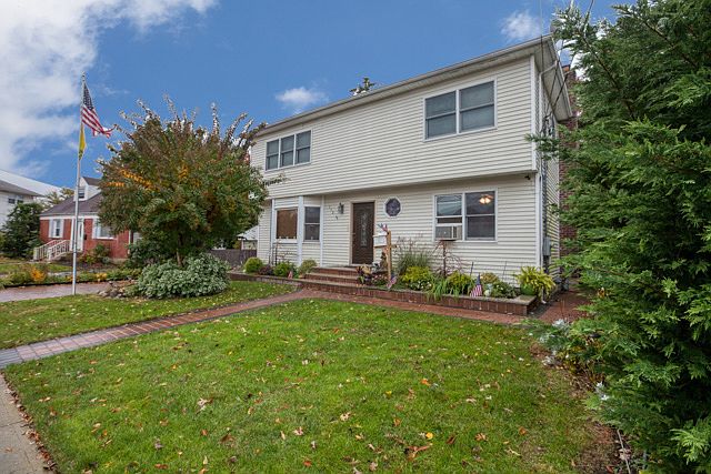 1st image of 778 Home St