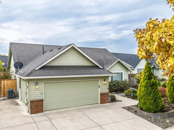 5930 Geyser Peak Pl, Eugene, OR 97402