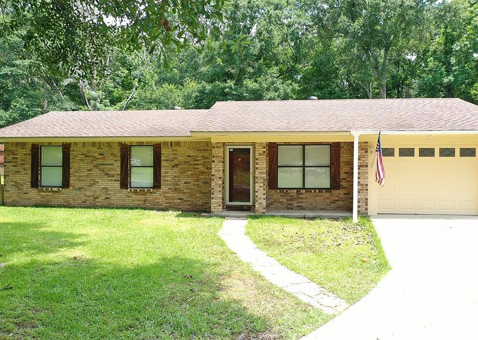 1st image of 92 Shamrock Dr