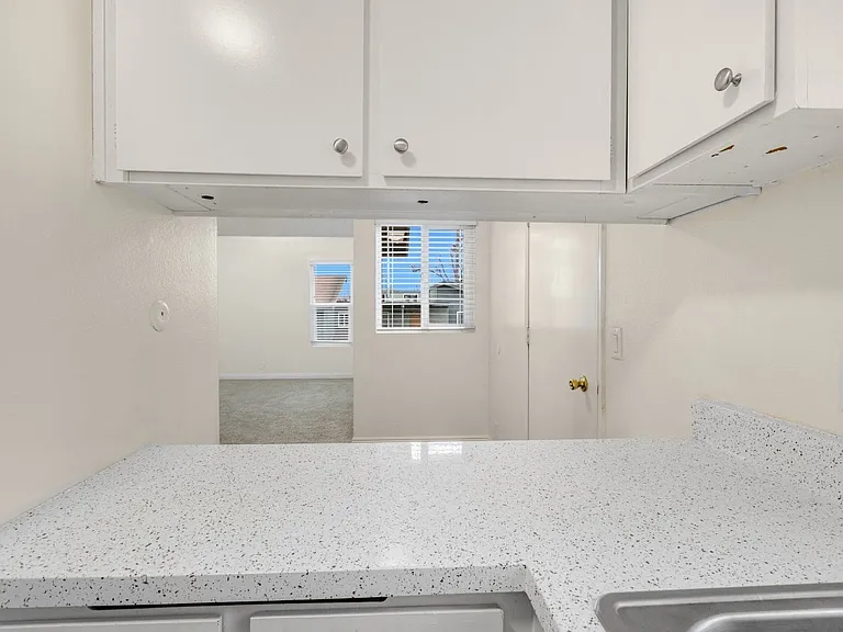 Park Place Apartments — Photo 59