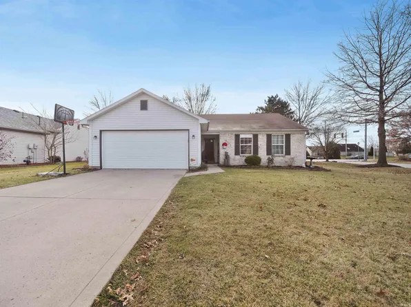 8302 Chapel Bend Dr, Fort Wayne, IN 46835