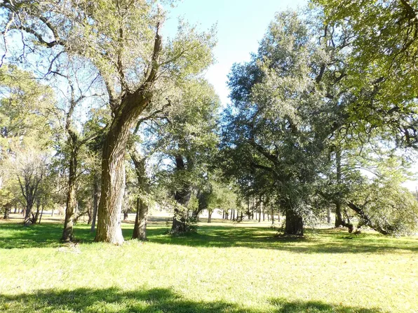 2408 Gun And Rod Rd, Brenham, TX 77833