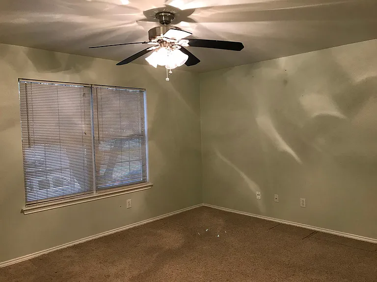 1540 Collindale Dr — Photo 10