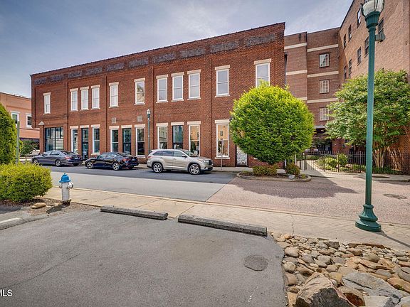 2nd image of 116 Tipton St APT 200