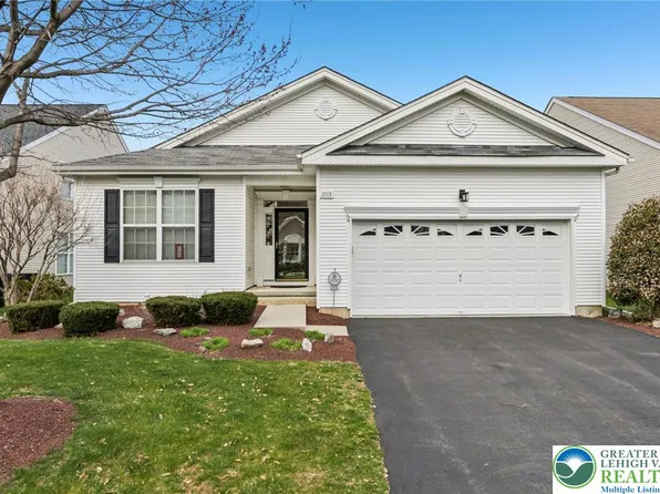 2113 Kingsview Rd, Macungie, PA 18062