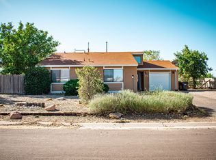 483 Arkansas St SE, Rio Rancho, NM 87124