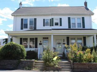 1260 E Newport Rd, Lititz, PA 17543