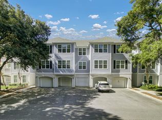 60 Fenwick Hall Aly APT 131, Johns Island, SC 29455