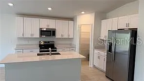 1629 Tropical Oasis Ave — Photo 17