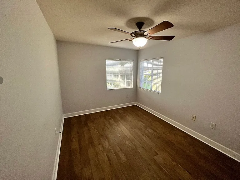 3641 Titanic Cir — Photo 27