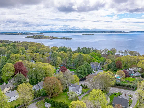 288 Foreside Road, Falmouth, ME 04105