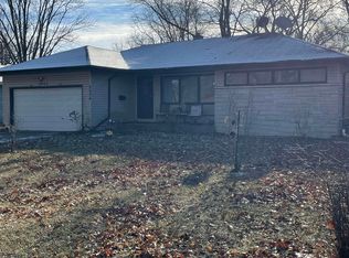 2924 Schaper Dr, Fort Wayne, IN 46806