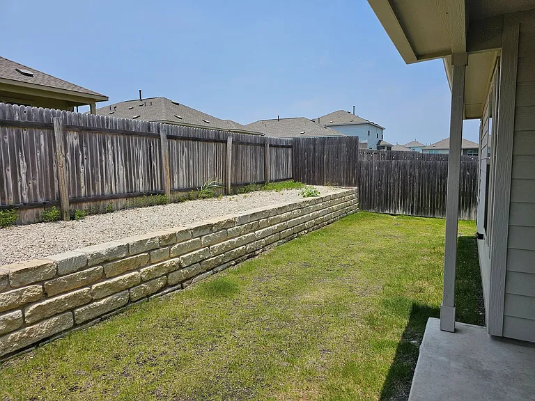 21408 Bird Wing Dr — Photo 34