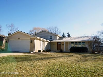 3023 N Huntington Dr, Arlington Heights, IL, 60004