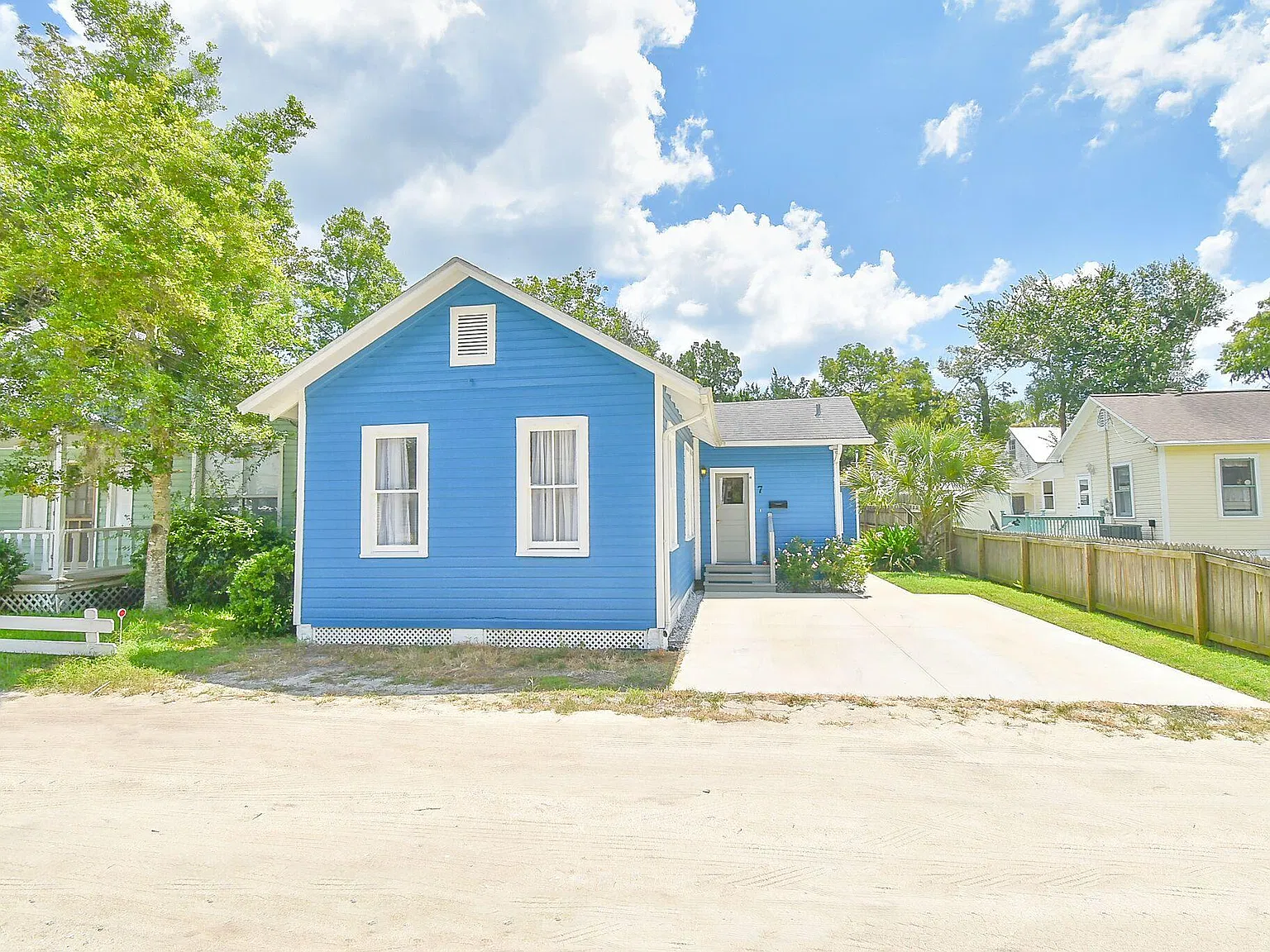 7 Dupont Ln — Photo 4