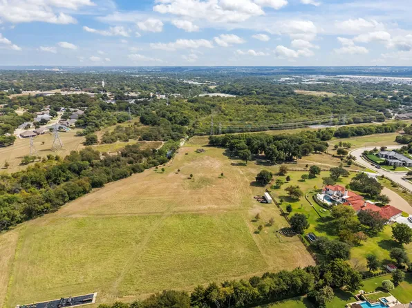 8317 Marys Creek Dr, Fort Worth, TX 76116