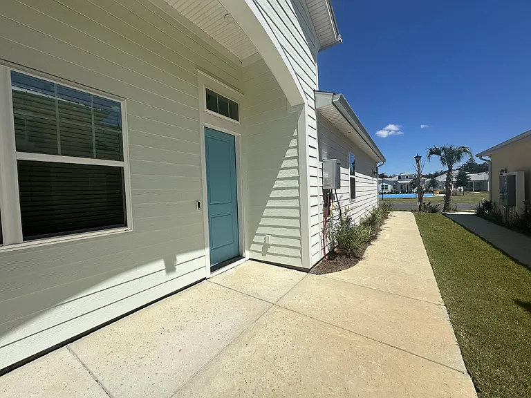 1553 Good Life Way — Photo 3